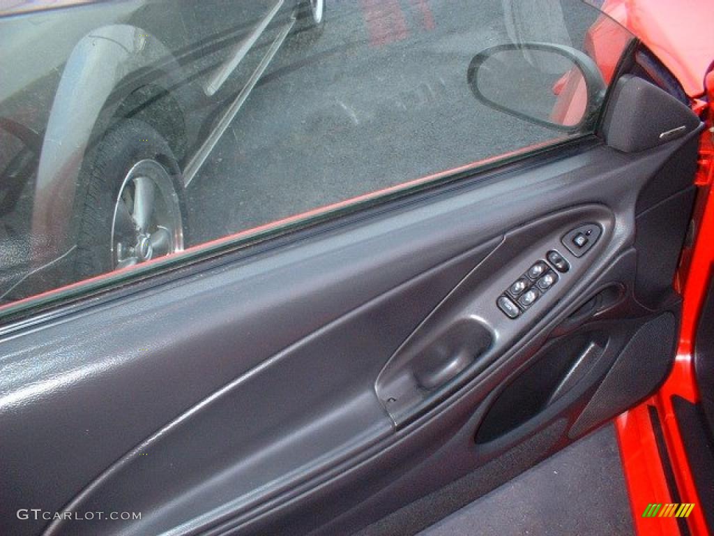 2001 Mustang V6 Convertible - Performance Red / Medium Graphite photo #9