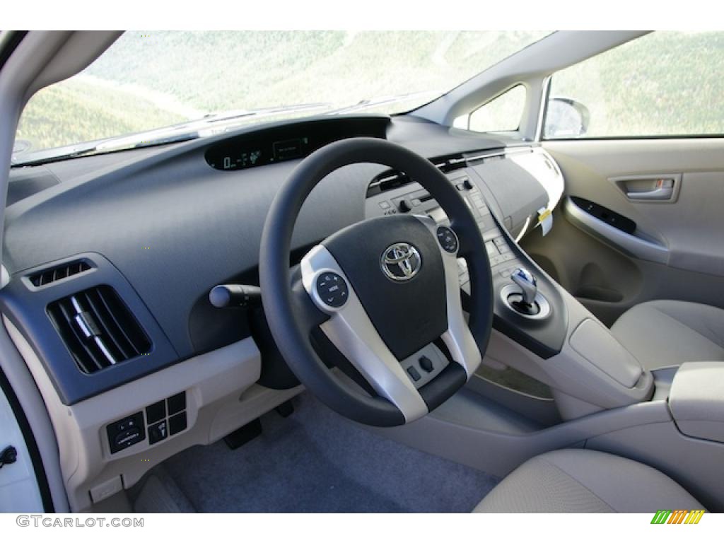 Bisque Interior 2011 Toyota Prius Hybrid II Photo #44556561