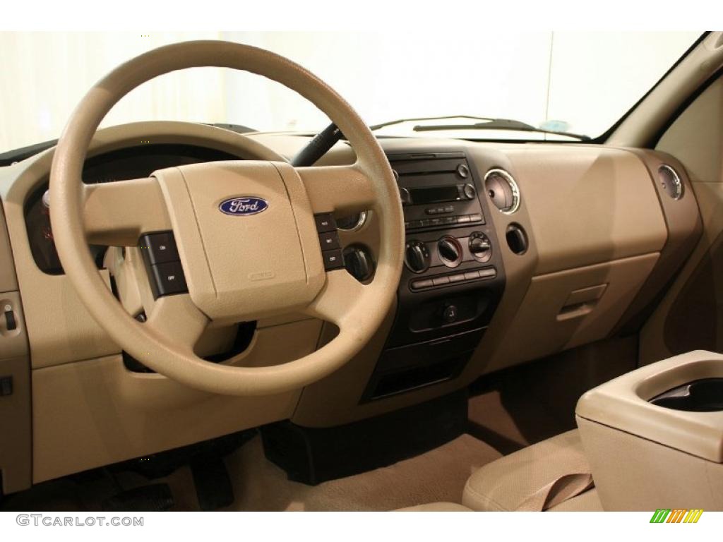 2005 F150 XLT SuperCab 4x4 - Arizona Beige Metallic / Tan photo #5