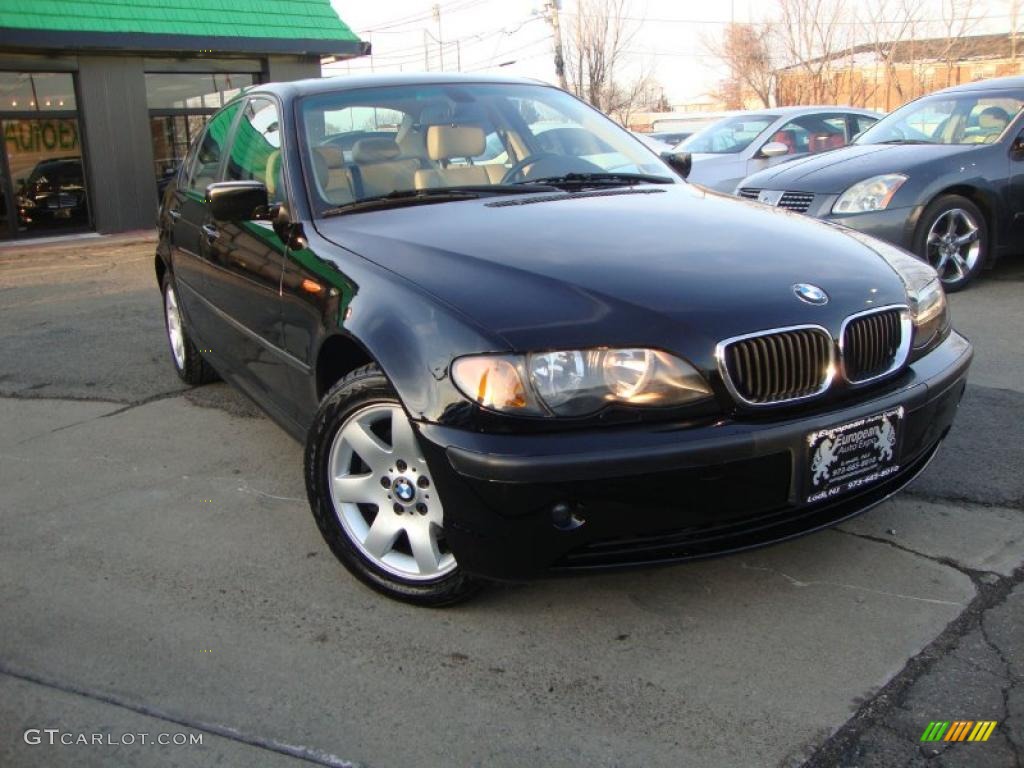 2004 3 Series 325xi Sedan - Black Sapphire Metallic / Sand photo #2