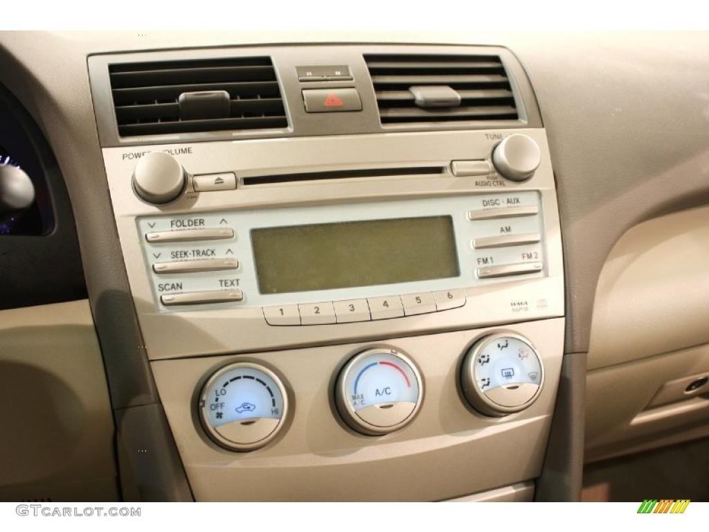 2007 Camry LE - Aloe Green Metallic / Bisque photo #8