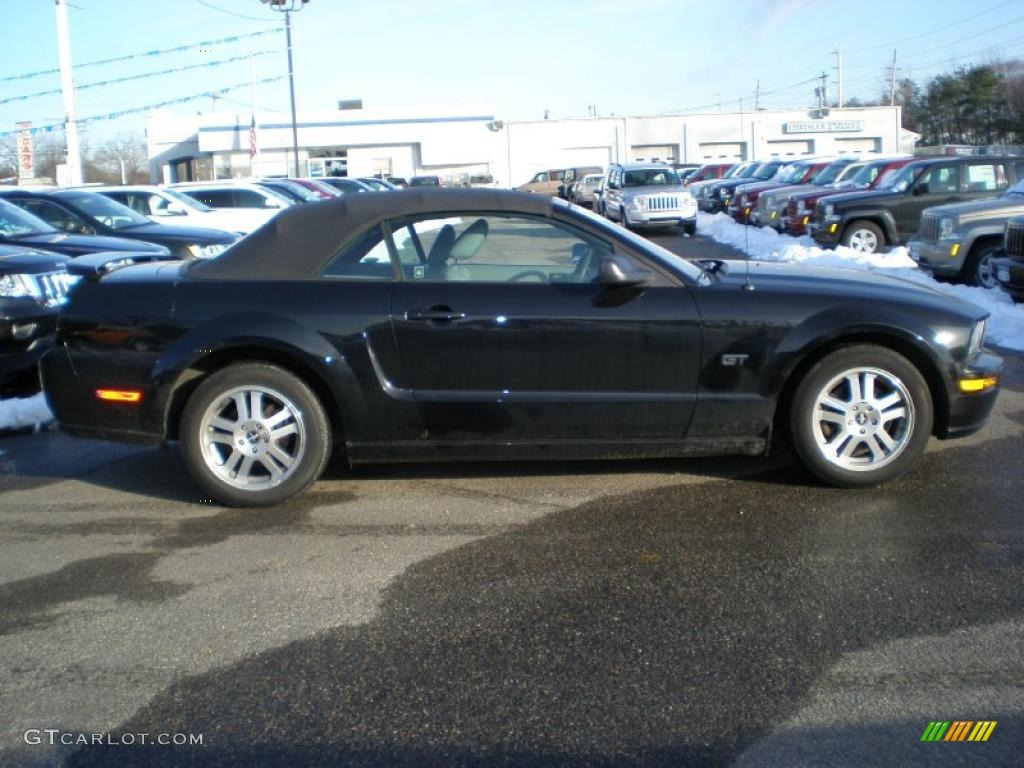 2006 Mustang GT Premium Convertible - Black / Light Graphite photo #4