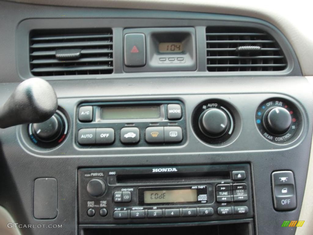 2002 Honda Odyssey EX-L Controls Photo #44565641