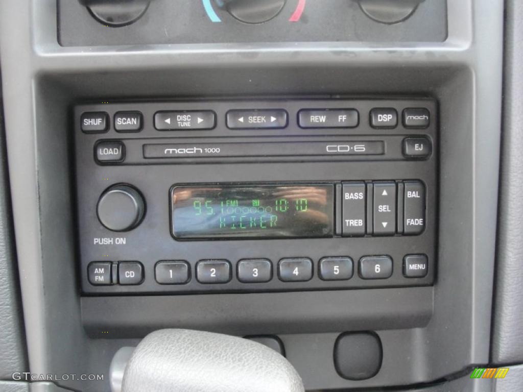 2002 Ford Mustang V6 Convertible Controls Photo #44568393