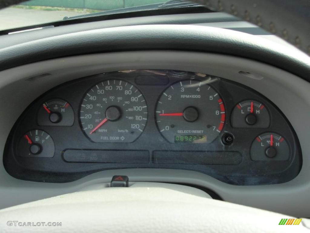 2002 Ford Mustang V6 Convertible Gauges Photo #44568429