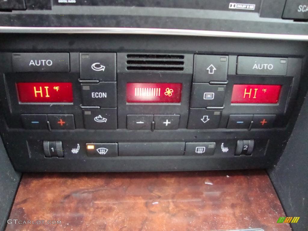 2002 Audi A4 3.0 quattro Sedan Controls Photo #44569337