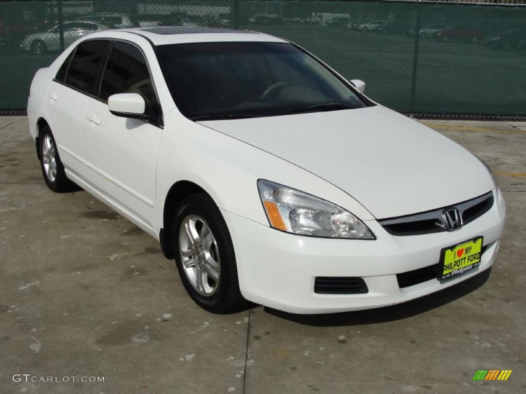 2007 Accord EX Sedan - Taffeta White / Gray photo #1