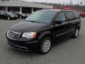 Blackberry Pearl - Town & Country Touring - L Photo No. 1