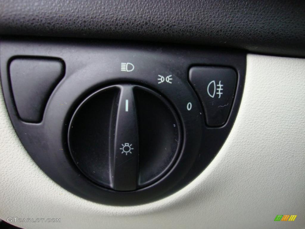 2006 Saab 9-3 2.0T Sport Sedan Controls Photo #44572741
