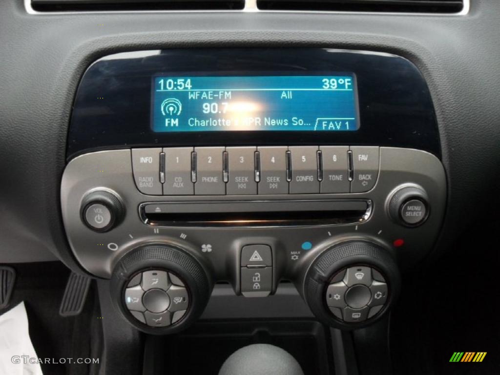 2010 Chevrolet Camaro LT Coupe Controls Photo #44573313