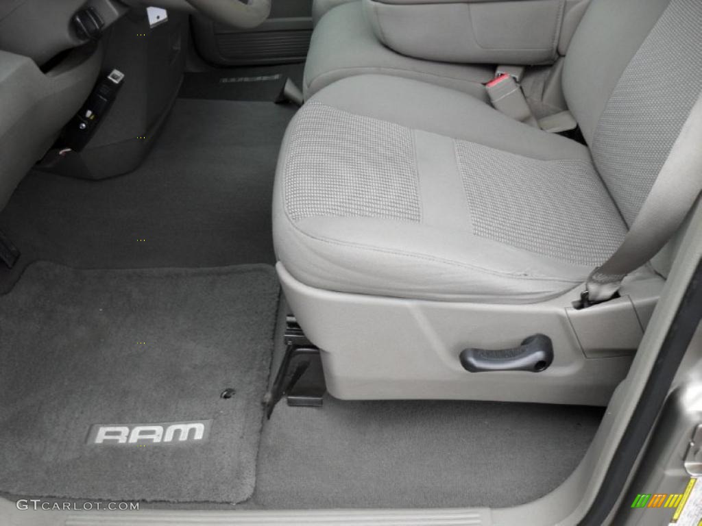 2007 Ram 1500 SLT Quad Cab - Light Khaki Metallic / Medium Slate Gray photo #7