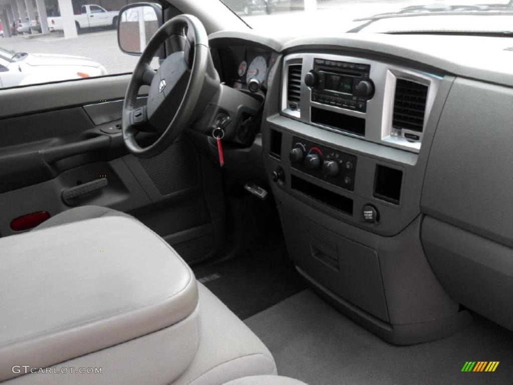 2007 Ram 1500 SLT Quad Cab - Light Khaki Metallic / Medium Slate Gray photo #21