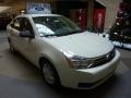 White Suede - Focus SE Sedan Photo No. 1