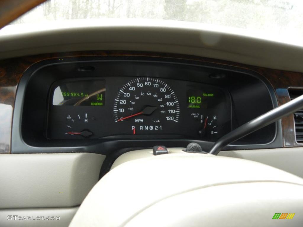 2000 Town Car Cartier - Ivory Parchment Pearl Tri Coat / Light Parchment photo #23