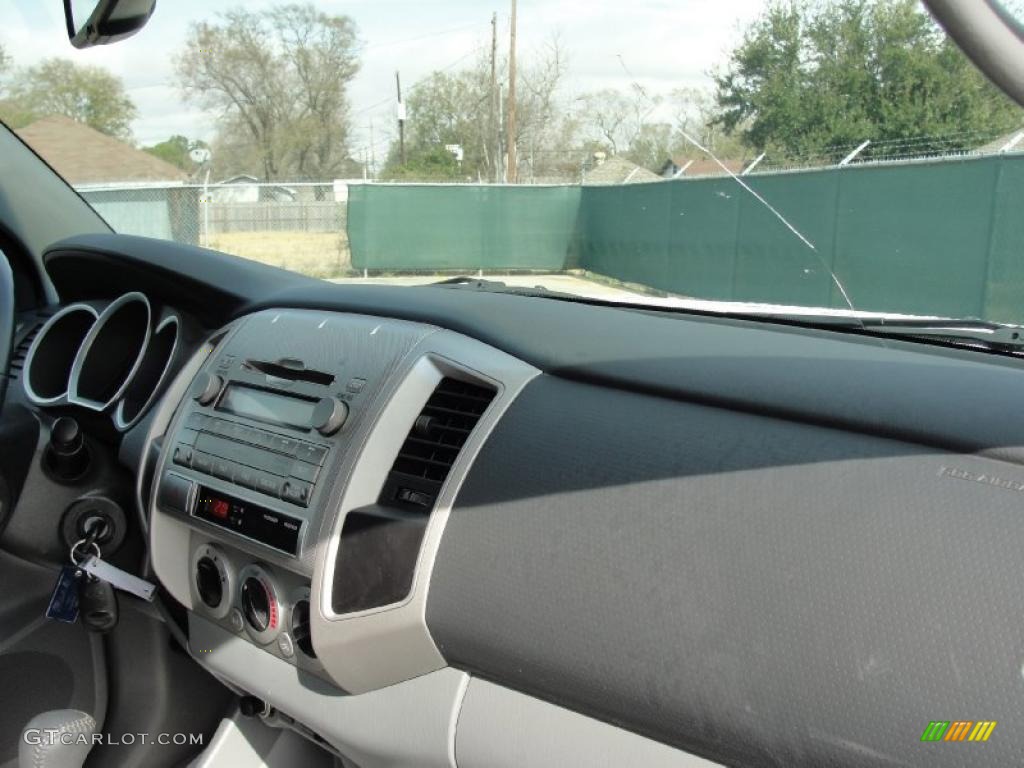 2009 Tacoma V6 SR5 PreRunner Double Cab - Super White / Graphite Gray photo #27
