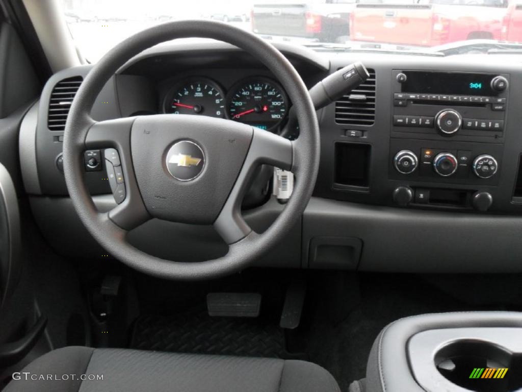 2011 Silverado 1500 LS Crew Cab - Sheer Silver Metallic / Dark Titanium photo #13