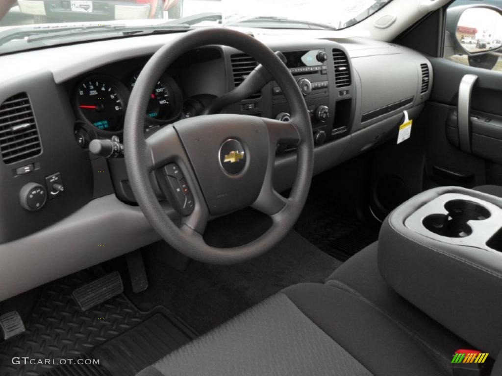 2011 Silverado 1500 LS Crew Cab - Sheer Silver Metallic / Dark Titanium photo #23