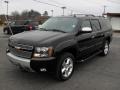Black - Suburban 1500 Z71 4x4 Photo No. 1