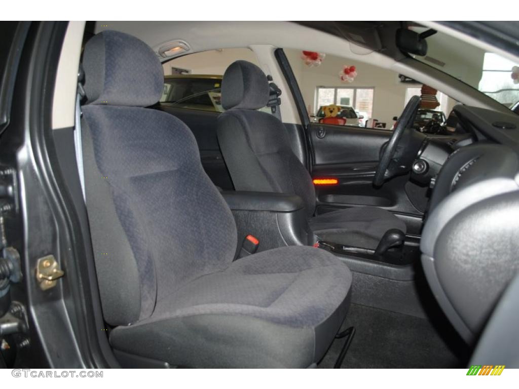 2004 Intrepid SE - Graphite Metallic / Dark Slate Gray photo #18