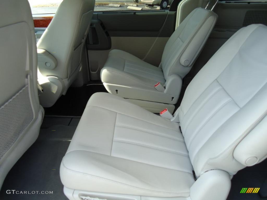 Medium Slate Gray/Light Shale Interior 2009 Chrysler Town & Country Touring Photo #44584437