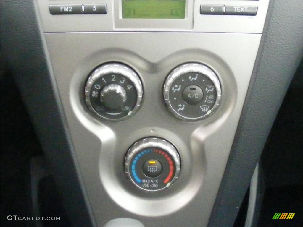 2010 Yaris Sedan - Pacific Blue Metallic / Bisque photo #19