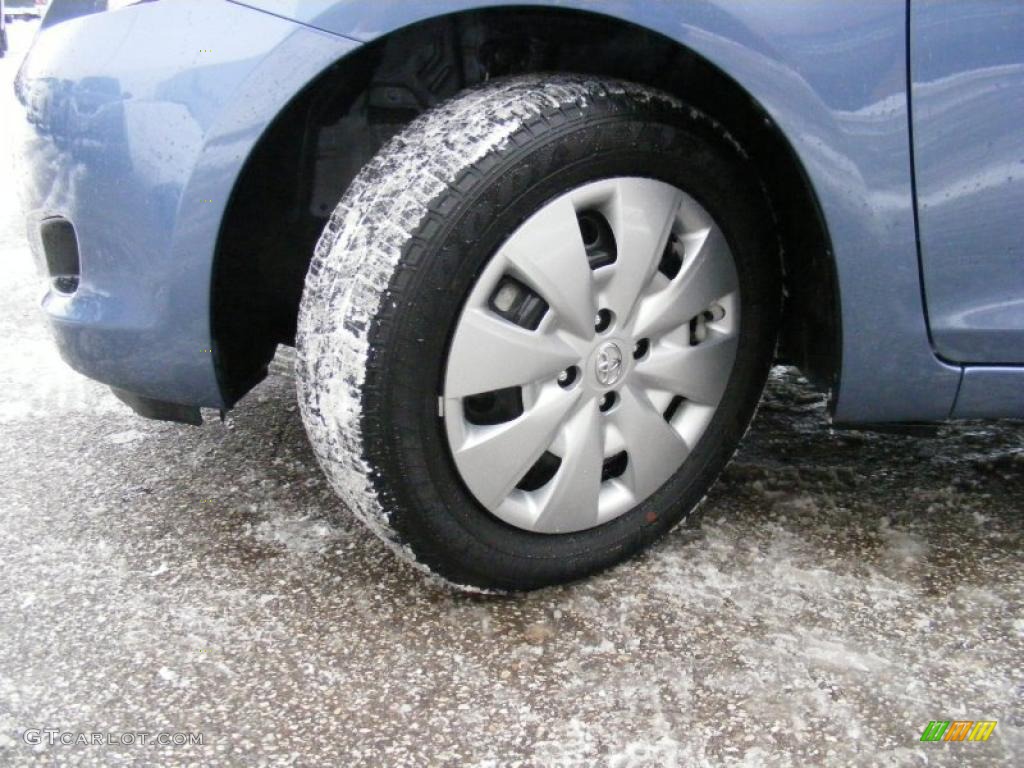 2010 Yaris Sedan - Pacific Blue Metallic / Bisque photo #24