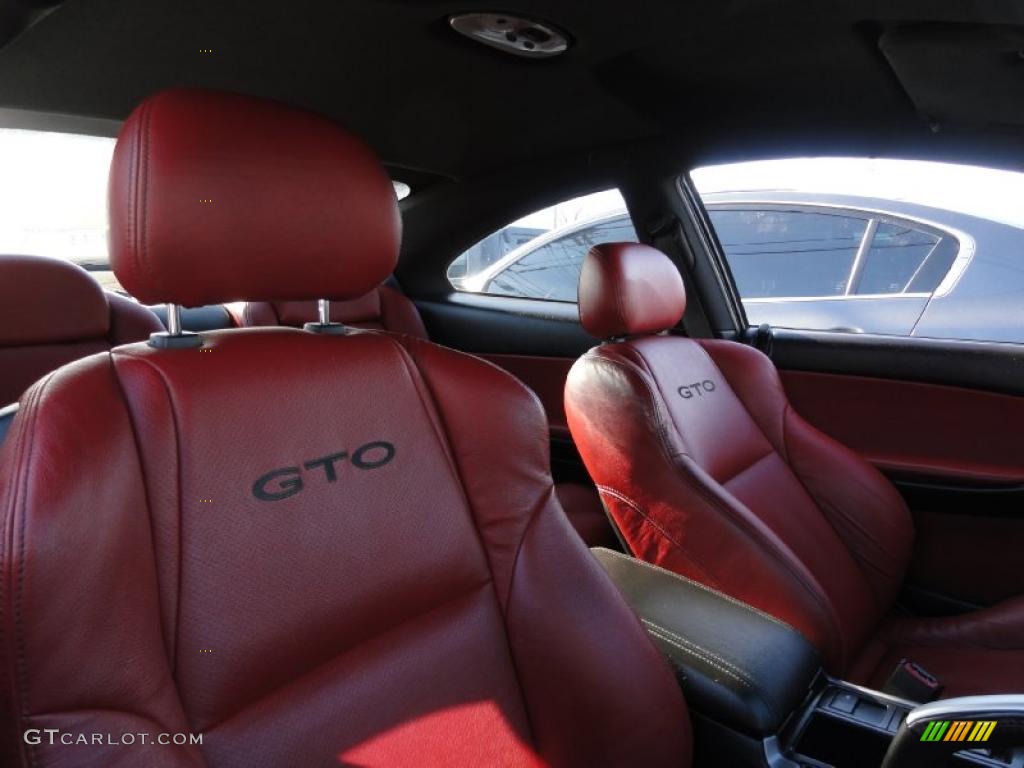 Red Interior 2005 Pontiac GTO Coupe Photo #44587122