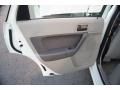 White Suede - Focus SE Sedan Photo No. 10