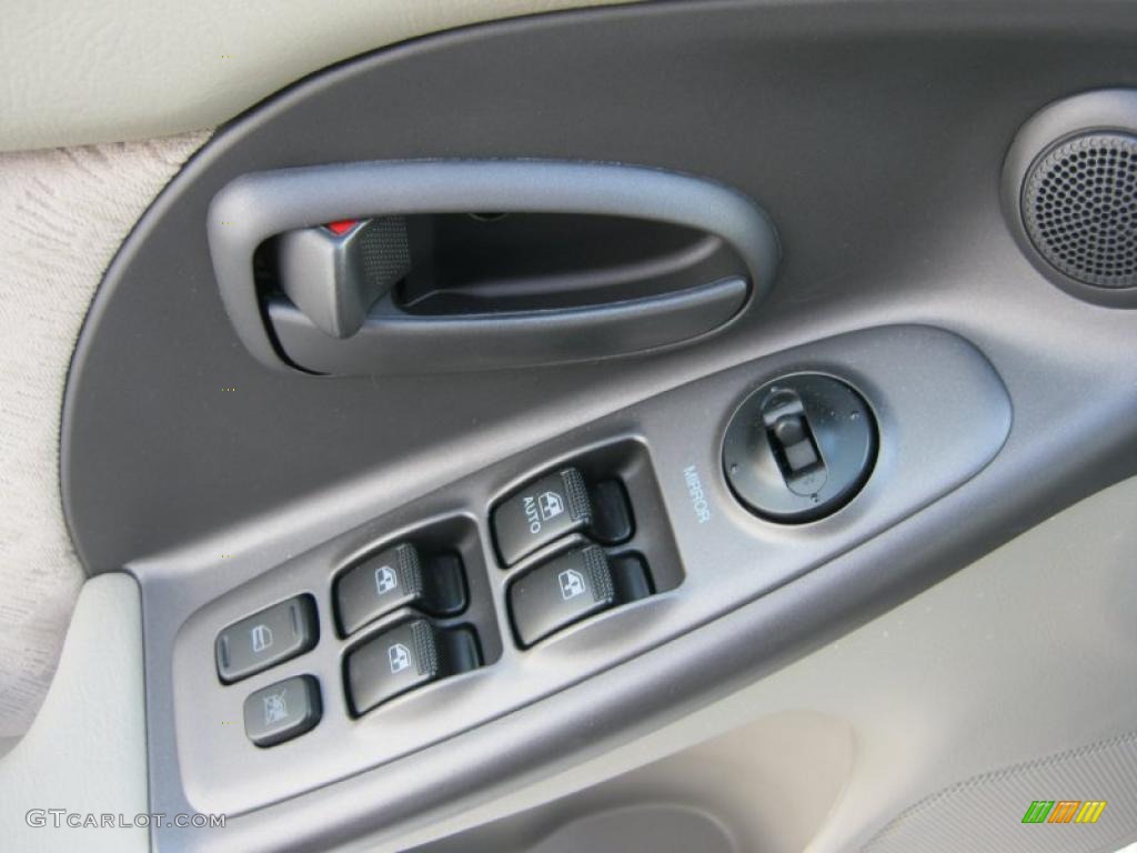 2006 Elantra GLS Hatchback - Champagne Beige / Beige photo #10