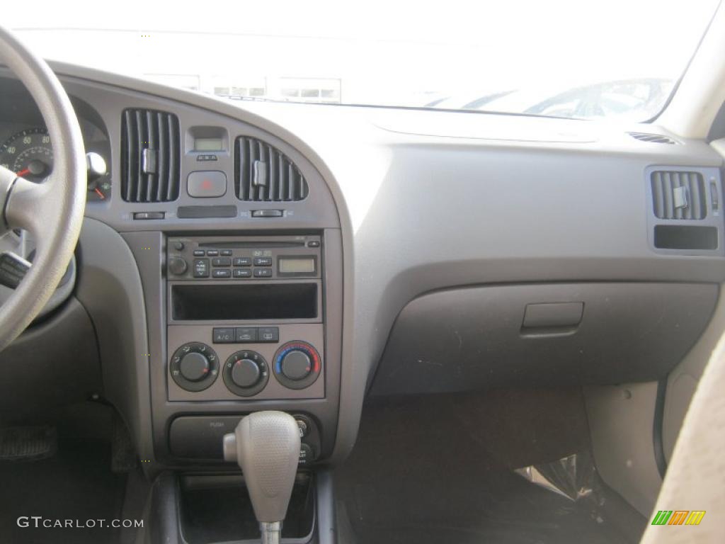 2006 Elantra GLS Hatchback - Champagne Beige / Beige photo #20