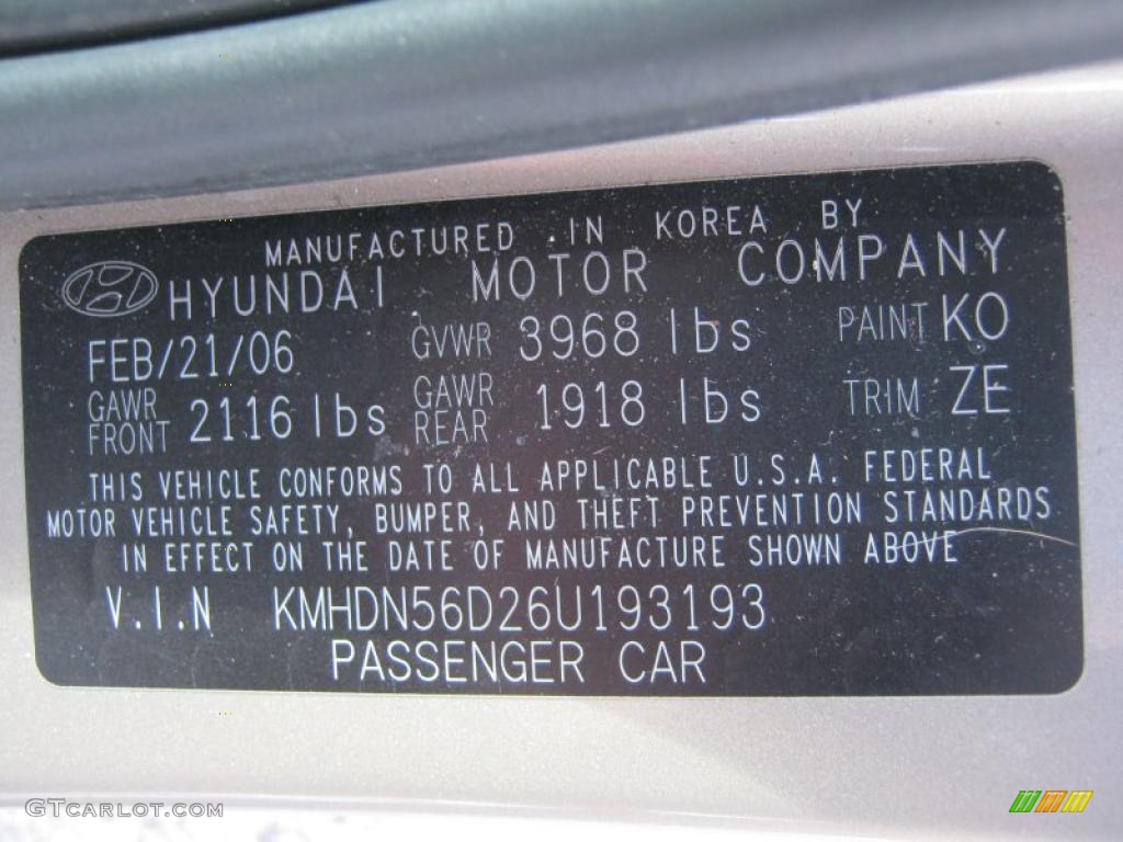 2006 Elantra GLS Hatchback - Champagne Beige / Beige photo #23