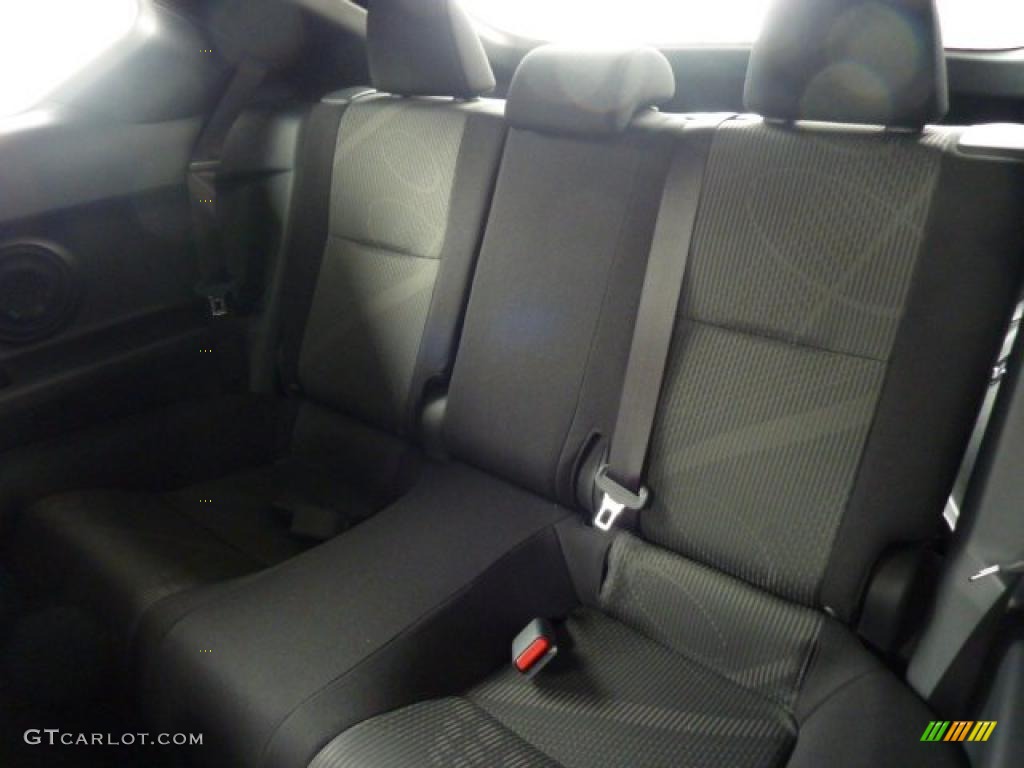 2011 tC  - Super White / Dark Charcoal photo #9