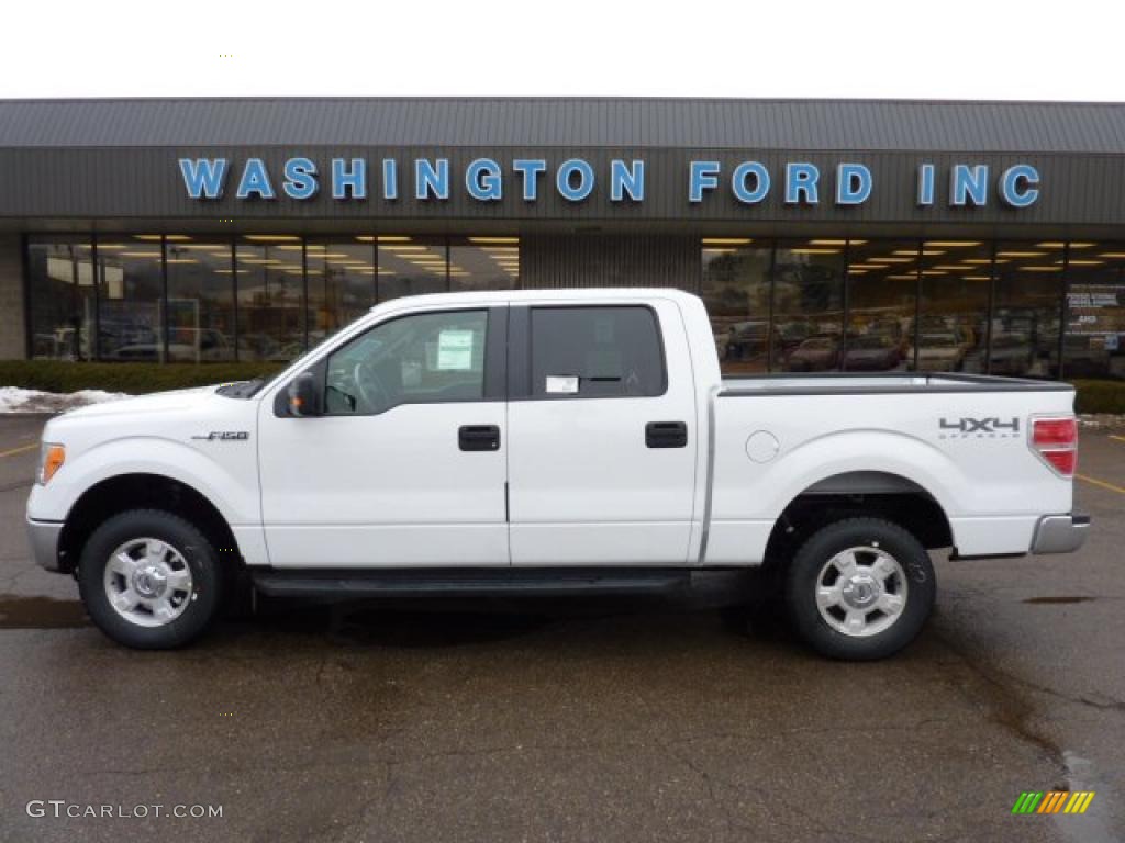 2011 F150 XLT SuperCrew 4x4 - Oxford White / Steel Gray photo #1
