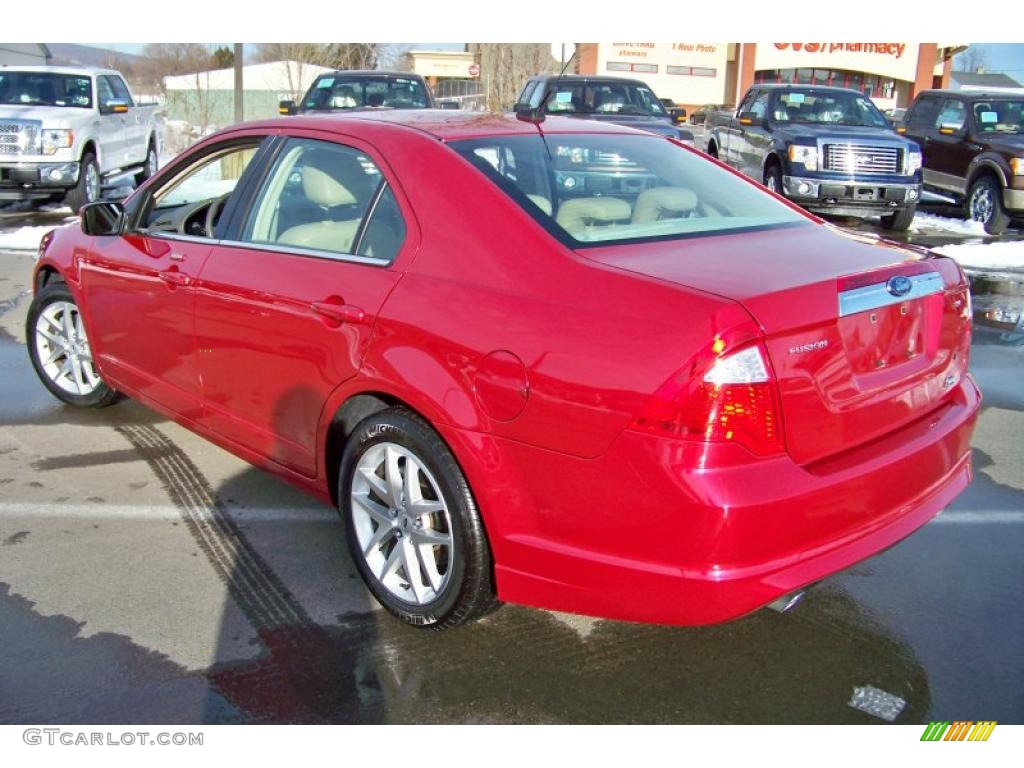 2010 Fusion SEL V6 - Red Candy Metallic / Camel photo #7