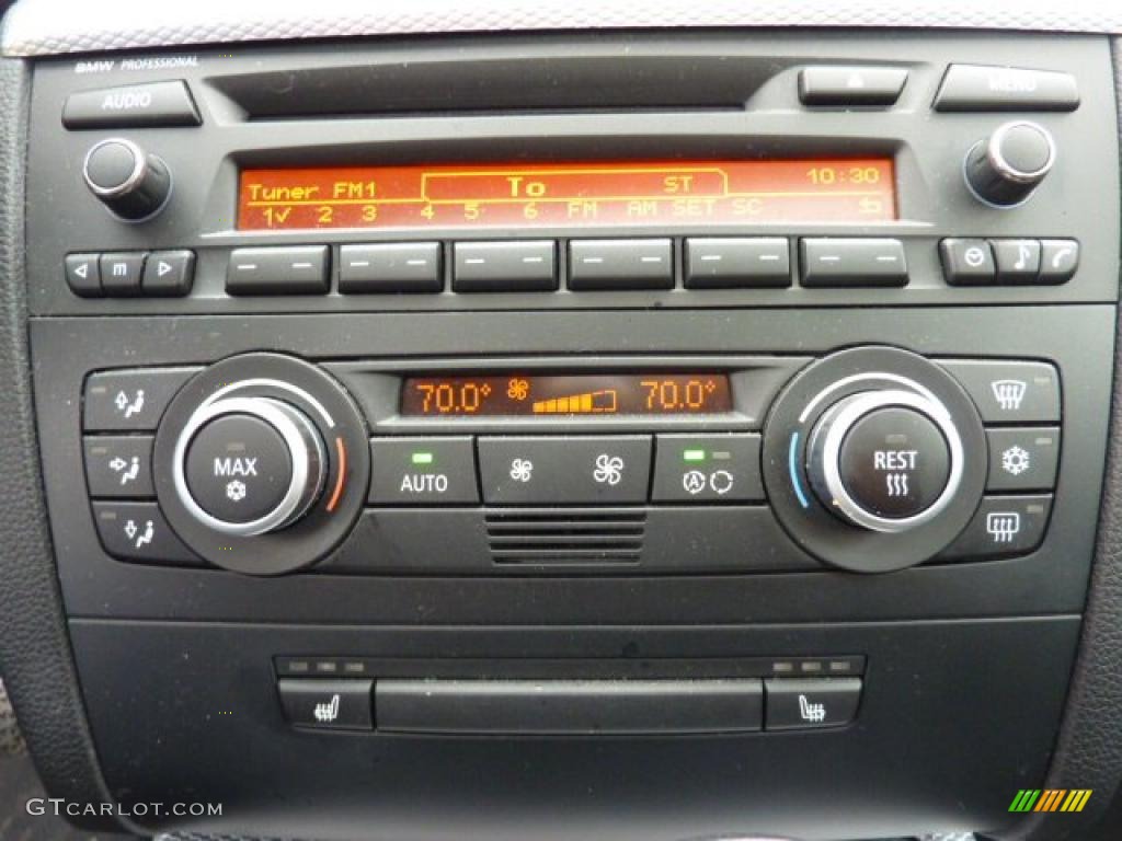 2008 BMW 1 Series 135i Coupe Controls Photo #44615995