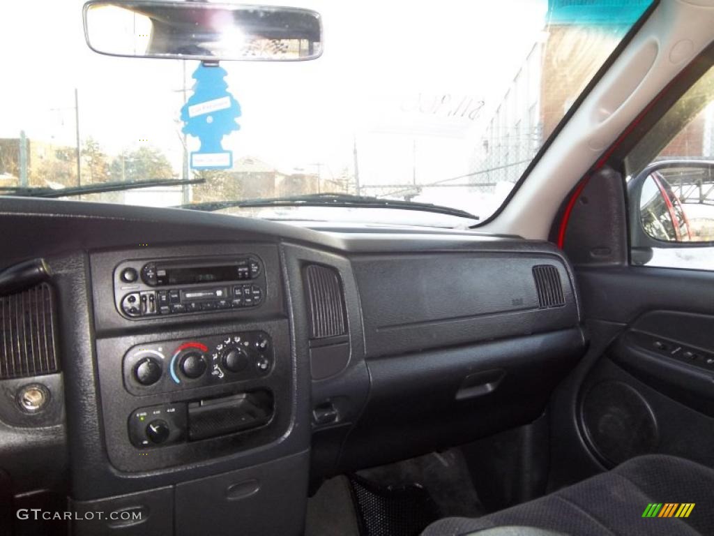 2004 Ram 1500 SLT Sport Quad Cab 4x4 - Flame Red / Dark Slate Gray photo #9