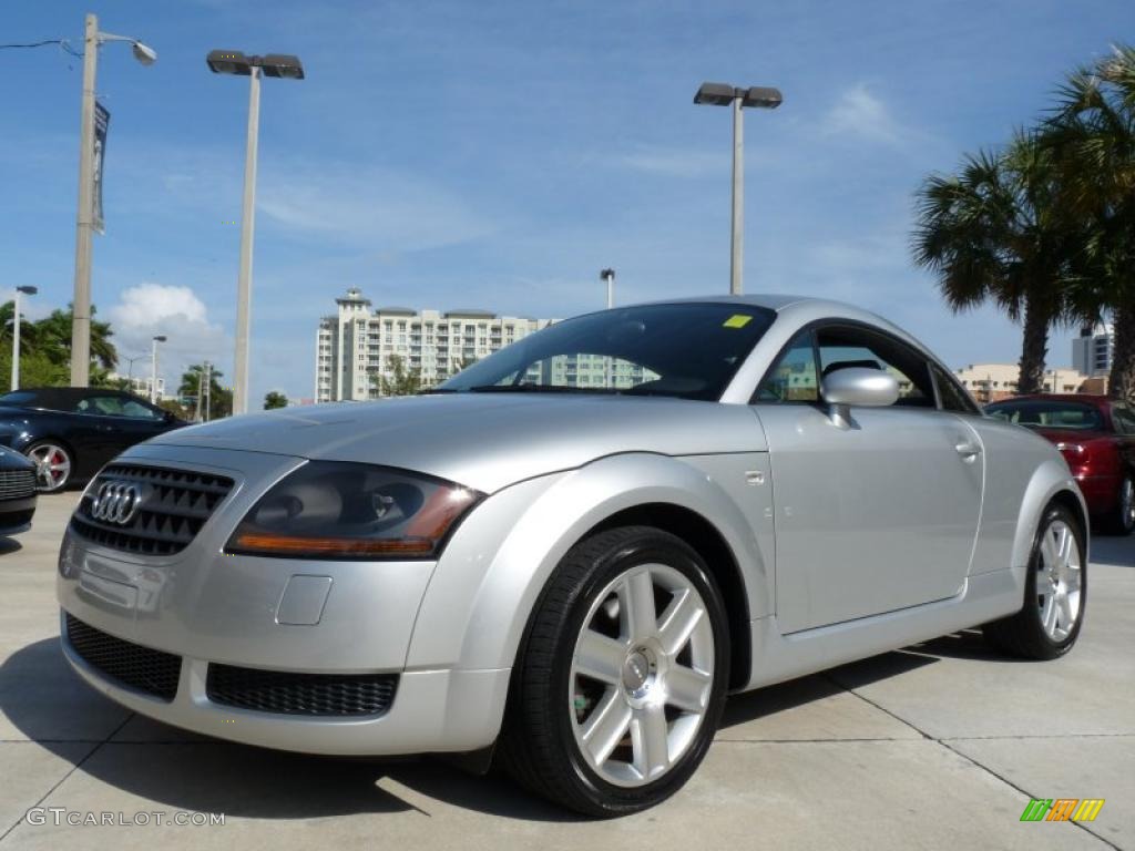 2006 Audi TT 1.8T Coupe Exterior Photos