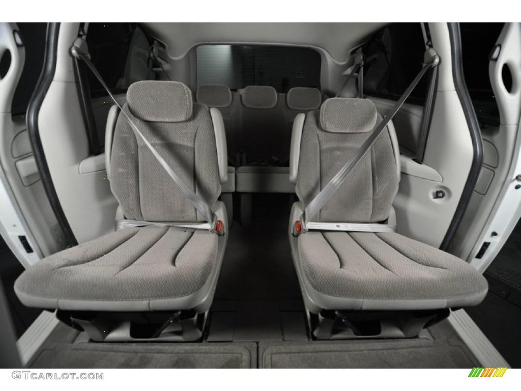 Medium Slate Gray Interior 2005 Chrysler Town & Country LX Photo #44618119