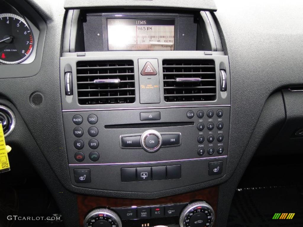 2011 Mercedes-Benz C 300 Sport Controls Photo #44623657