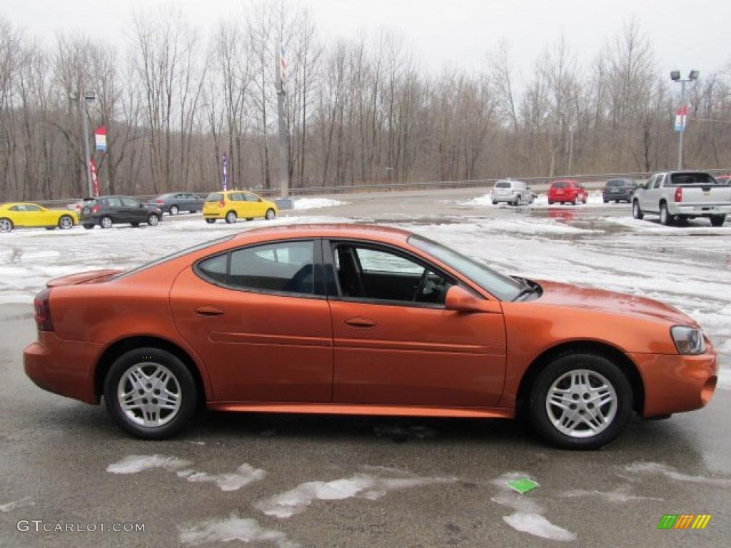 2004 Grand Prix GT Sedan - Fusion Orange Metallic / Parchment/Dark Pewter photo #5