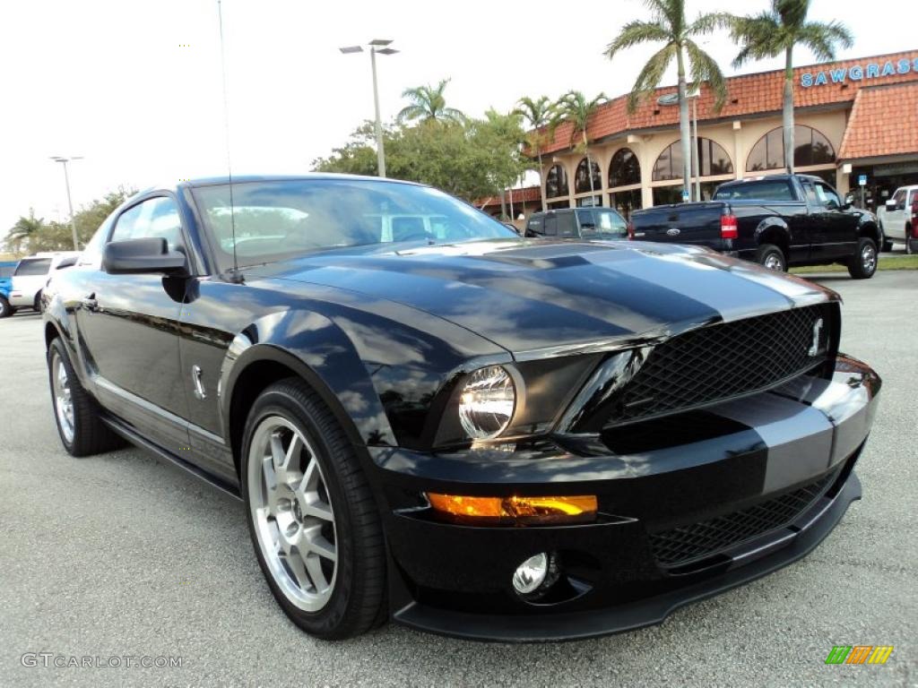 2007 Mustang Shelby GT500 Coupe - Black / Black Leather photo #2