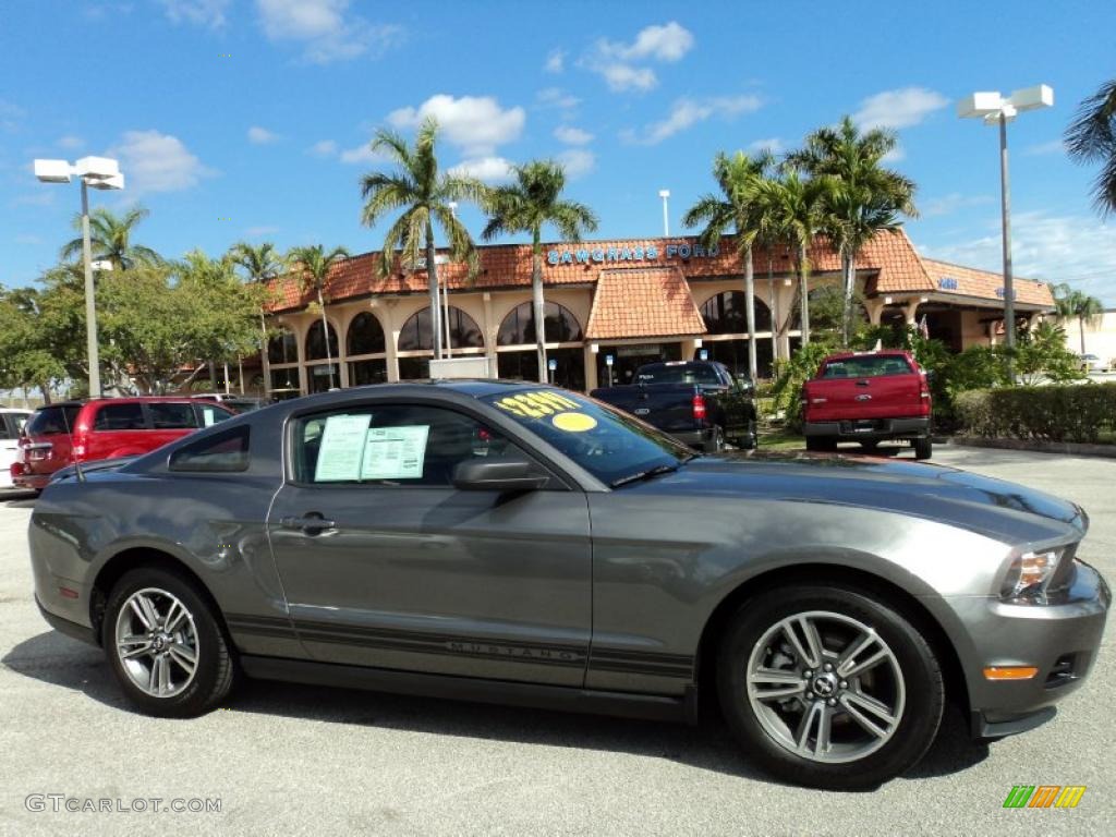 Sterling Grey Metallic Ford Mustang