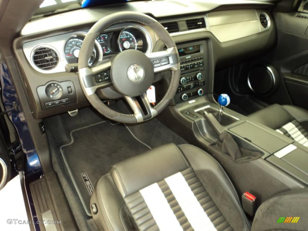 2011 Ford Mustang Shelby GT500 Coupe Charcoal Black/White Dashboard Photo #44630502