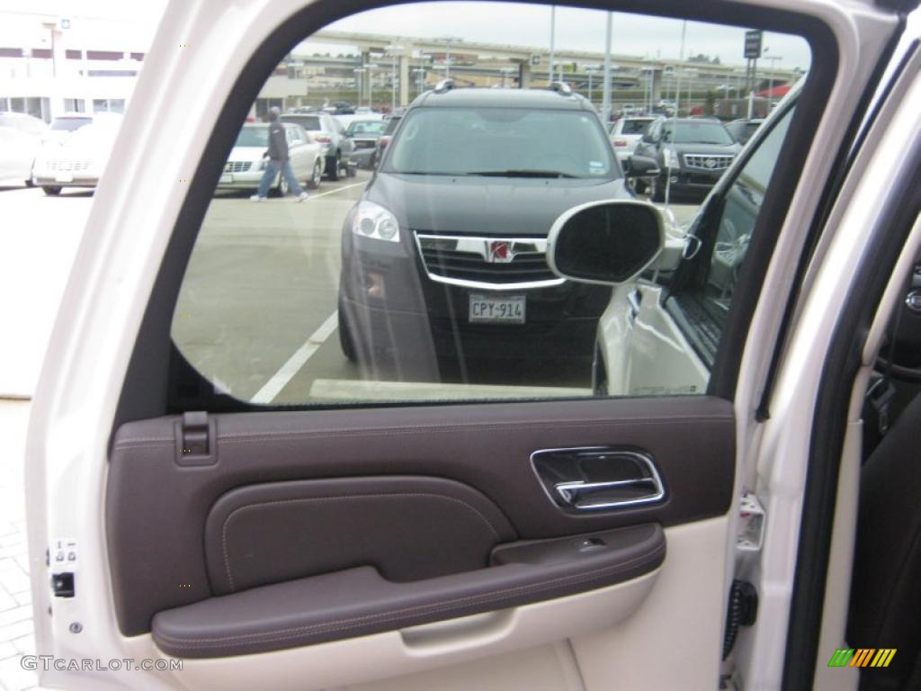 2011 Escalade Platinum AWD - White Diamond Tricoat / Cocoa/Light Linen Tehama Leather photo #24