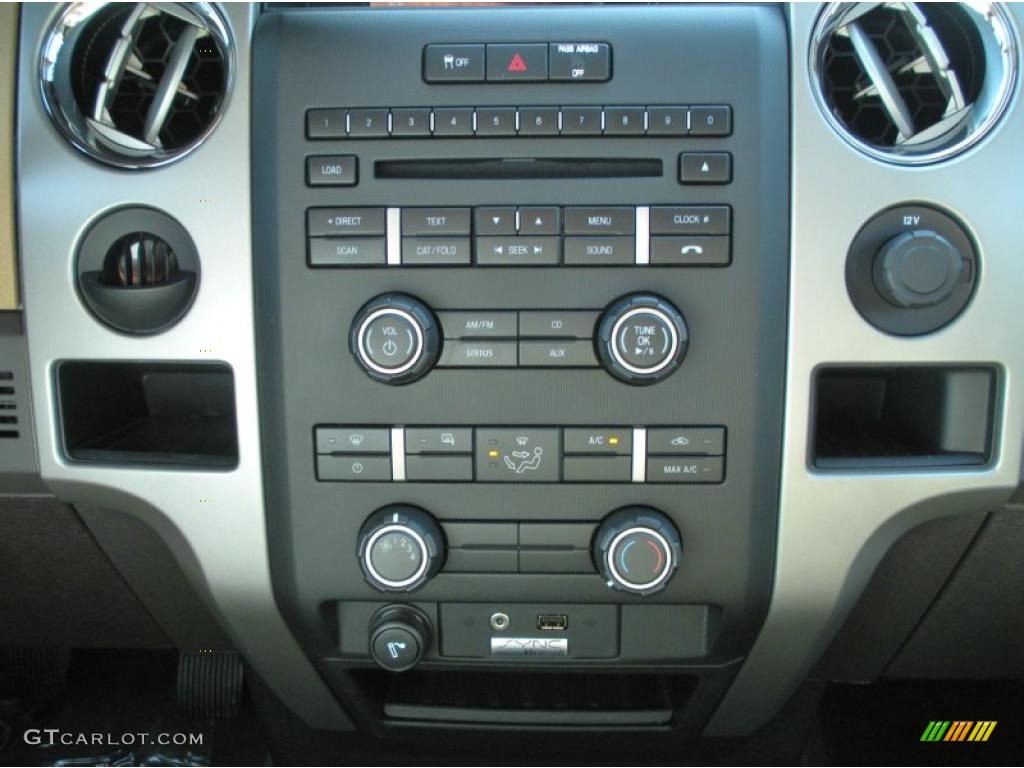2011 Ford F150 XLT SuperCab Controls Photo #44633802