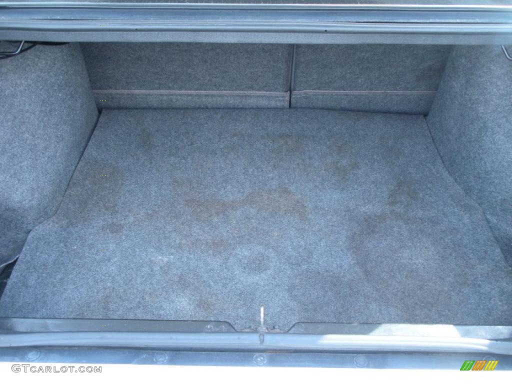 1995 S Series SL2 Sedan - White / Gray photo #24