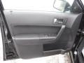 Ebony Black - Focus SES Sedan Photo No. 21