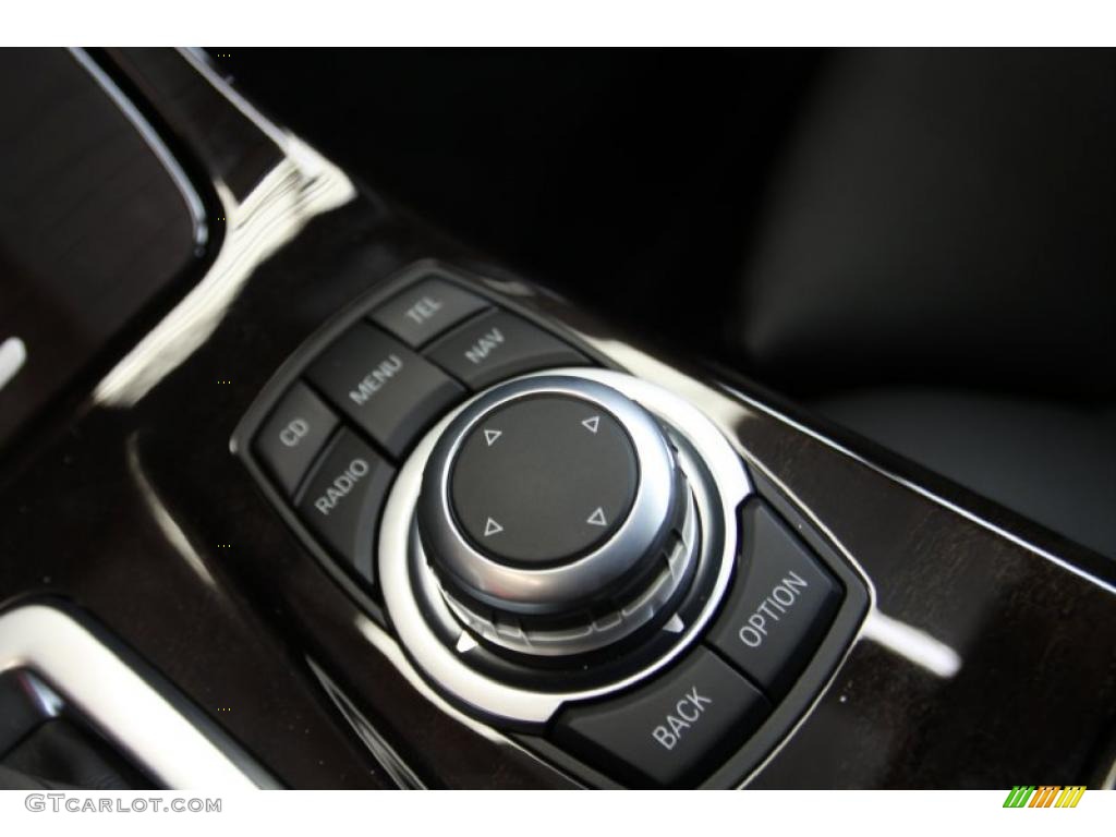 2011 BMW 5 Series 535i Sedan Controls Photo #44638166