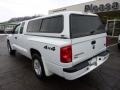 2005 Bright White Dodge Dakota SLT Club Cab 4x4  photo #2