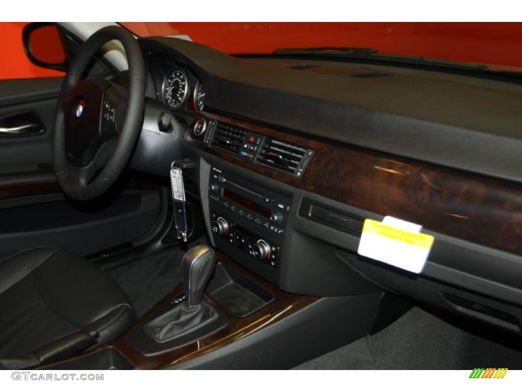 2011 3 Series 328i Sedan - Jet Black / Black photo #14